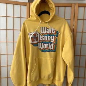 Walt Disney World Hoodie Adult XL Yellow Retro Logo Pullover Sweatshirt